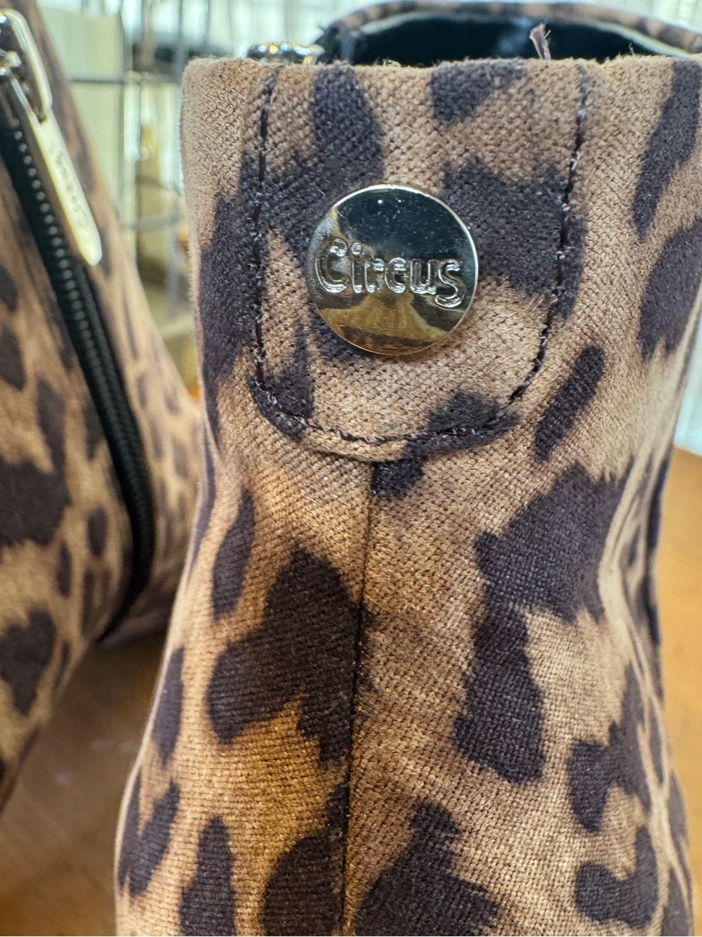Sam Edelman Circus - Picture 9 of 10